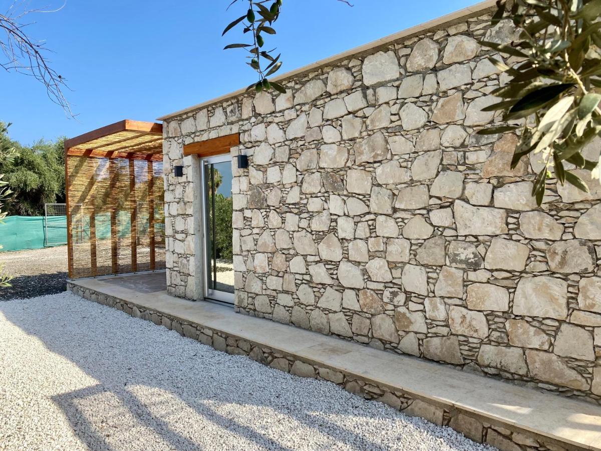 Ammos Luxury Suits And Residences Peja Zewnętrze zdjęcie