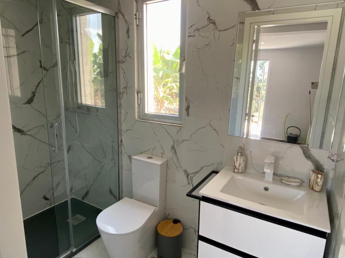 Ammos Luxury Suits And Residences Peja Zewnętrze zdjęcie