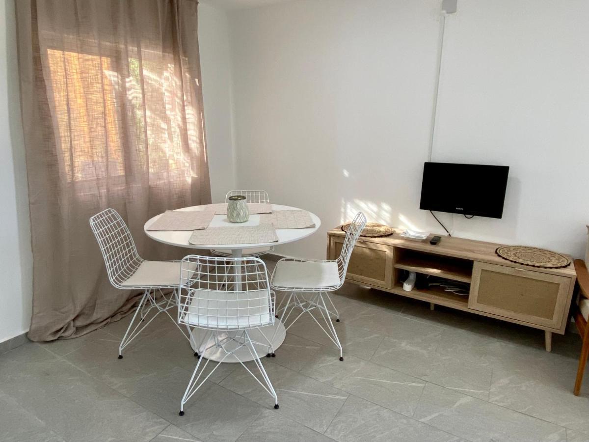 Ammos Luxury Suits And Residences Peja Zewnętrze zdjęcie